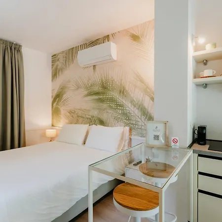 Apartment 01