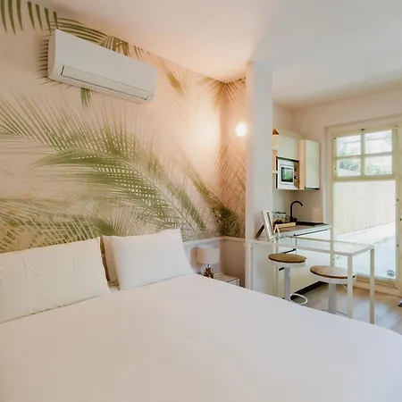 01 Apartment